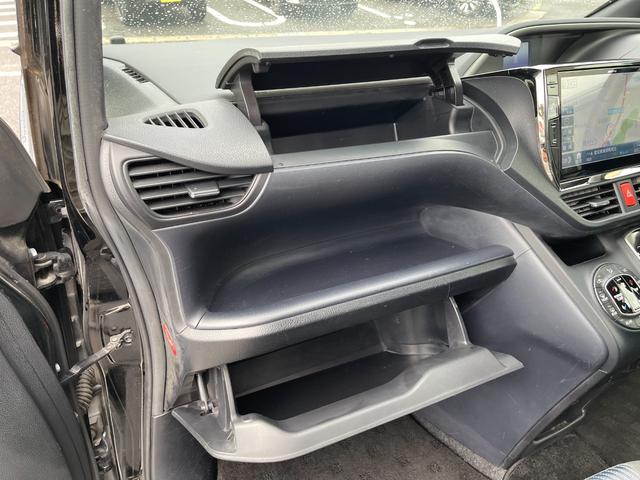 ヴォクシー ZS 煌 アップル保証1年付き ワンオーナー 禁煙車 社外10型ナビ フルセグ バックカメラ フリップダウンモニター ドラレコ ETC 両側パワースライドドア Pスタート Aライト Fフォグ ウインカーミラー(61枚目)