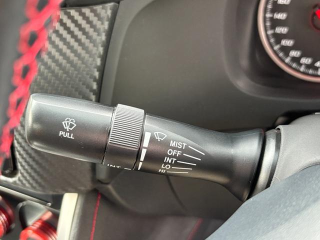 ８６ ＧＴ　アップル１年保証付き　ユーザー直接買取車　禁煙車　６速マニュアル　ＴＥＩＮ車高調　ブリッツマフラー　ＥＮＫＥＩ製１８ＡＷ　社外テール　トランクスポイラー　ナビＴＶ　Ｂカメラ　前後ドラレコ　２．０ＥＴＣ（25枚目）