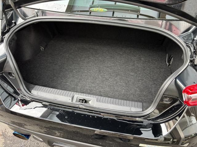 ８６ ＧＴ　アップル１年保証付き　ユーザー直接買取車　禁煙車　６速マニュアル　ＴＥＩＮ車高調　ブリッツマフラー　ＥＮＫＥＩ製１８ＡＷ　社外テール　トランクスポイラー　ナビＴＶ　Ｂカメラ　前後ドラレコ　２．０ＥＴＣ（36枚目）