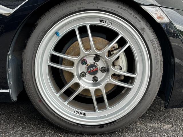 ８６ ＧＴ　アップル１年保証付き　ユーザー直接買取車　禁煙車　６速マニュアル　ＴＥＩＮ車高調　ブリッツマフラー　ＥＮＫＥＩ製１８ＡＷ　社外テール　トランクスポイラー　ナビＴＶ　Ｂカメラ　前後ドラレコ　２．０ＥＴＣ（39枚目）