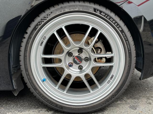 ８６ ＧＴ　アップル１年保証付き　ユーザー直接買取車　禁煙車　６速マニュアル　ＴＥＩＮ車高調　ブリッツマフラー　ＥＮＫＥＩ製１８ＡＷ　社外テール　トランクスポイラー　ナビＴＶ　Ｂカメラ　前後ドラレコ　２．０ＥＴＣ（41枚目）