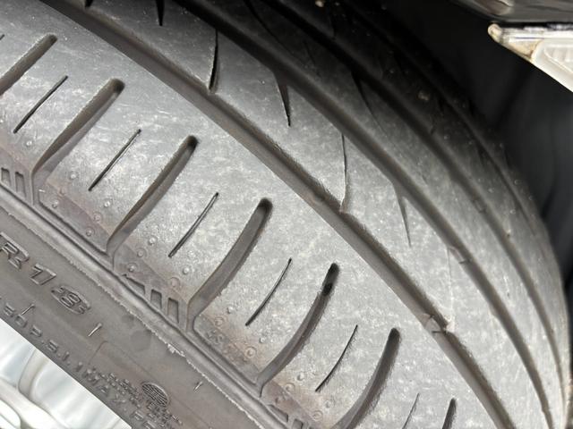 ８６ ＧＴ　アップル１年保証付き　ユーザー直接買取車　禁煙車　６速マニュアル　ＴＥＩＮ車高調　ブリッツマフラー　ＥＮＫＥＩ製１８ＡＷ　社外テール　トランクスポイラー　ナビＴＶ　Ｂカメラ　前後ドラレコ　２．０ＥＴＣ（43枚目）