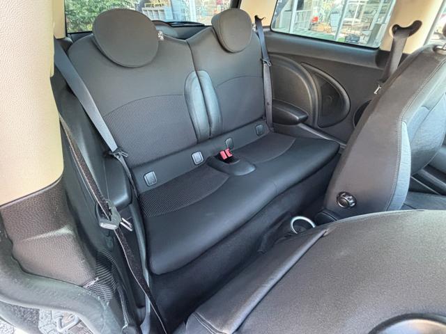 ＭＩＮＩ クーパーＳ　ユーザー直接買取車　禁煙車　ＪＣＷスポーツＰＫＧ　サンルーフ　社外１８インチＡＷ　キーレス　ＥＴＣ　パドルシフト　カーボンドアミラーカバー　リアスポイラー　プッシュスタート　車検令和９年５月まで（33枚目）