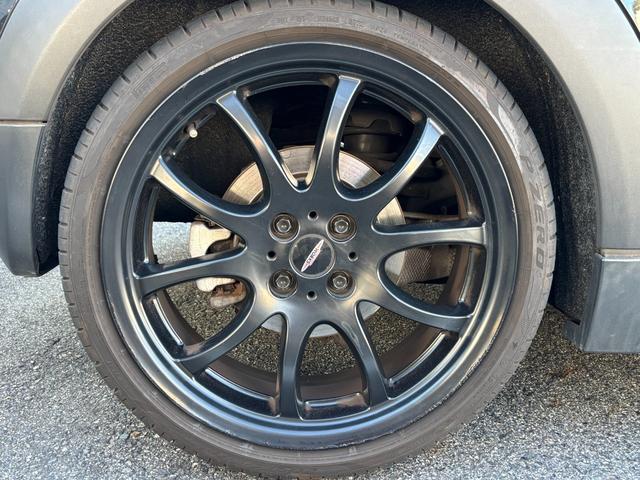 ＭＩＮＩ クーパーＳ　ユーザー直接買取車　禁煙車　ＪＣＷスポーツＰＫＧ　サンルーフ　社外１８インチＡＷ　キーレス　ＥＴＣ　パドルシフト　カーボンドアミラーカバー　リアスポイラー　プッシュスタート　車検令和９年５月まで（37枚目）