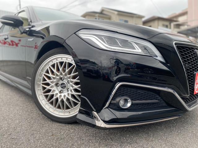 クラウンハイブリッド ＲＳアドバンス　メーカーナビ　禁煙車　フルセグＴＶ　バックカメラ　ムーンルーフ　社外１９ＡＷ　３眼ＬＥＤ　ＢＳＭ　ＡＣＣ　ＨＵＤ　カードキー　パワーシート　ＡＣ１００Ｖ　パドルシフト　オートハイビーム　プリクラッシュ（19枚目）