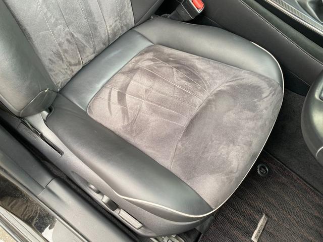 クラウンハイブリッド ＲＳアドバンス　メーカーナビ　禁煙車　フルセグＴＶ　バックカメラ　ムーンルーフ　社外１９ＡＷ　３眼ＬＥＤ　ＢＳＭ　ＡＣＣ　ＨＵＤ　カードキー　パワーシート　ＡＣ１００Ｖ　パドルシフト　オートハイビーム　プリクラッシュ（35枚目）