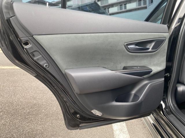 クラウンハイブリッド ＲＳアドバンス　メーカーナビ　禁煙車　フルセグＴＶ　バックカメラ　ムーンルーフ　社外１９ＡＷ　３眼ＬＥＤ　ＢＳＭ　ＡＣＣ　ＨＵＤ　カードキー　パワーシート　ＡＣ１００Ｖ　パドルシフト　オートハイビーム　プリクラッシュ（44枚目）