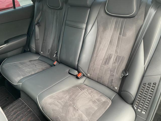 クラウンハイブリッド ＲＳアドバンス　メーカーナビ　禁煙車　フルセグＴＶ　バックカメラ　ムーンルーフ　社外１９ＡＷ　３眼ＬＥＤ　ＢＳＭ　ＡＣＣ　ＨＵＤ　カードキー　パワーシート　ＡＣ１００Ｖ　パドルシフト　オートハイビーム　プリクラッシュ（45枚目）
