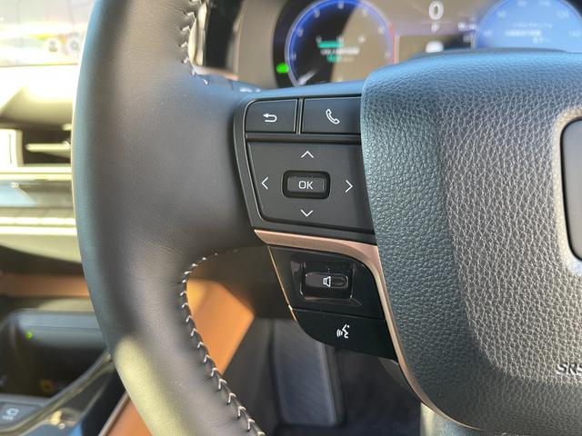 クラウンスポーツ Ｚ　Ｚ（５名）メーカー保証付き　ワンオーナー　禁煙車　セーフティセンス　ＢＳＭ　ソナー　純正ナビ　フルセグ　バックカメラ　全周囲カメラ　ＡＣ１００Ｖ　ＥＴＣ　置くだけ充電　シートエアコン　パワーバックドア（32枚目）