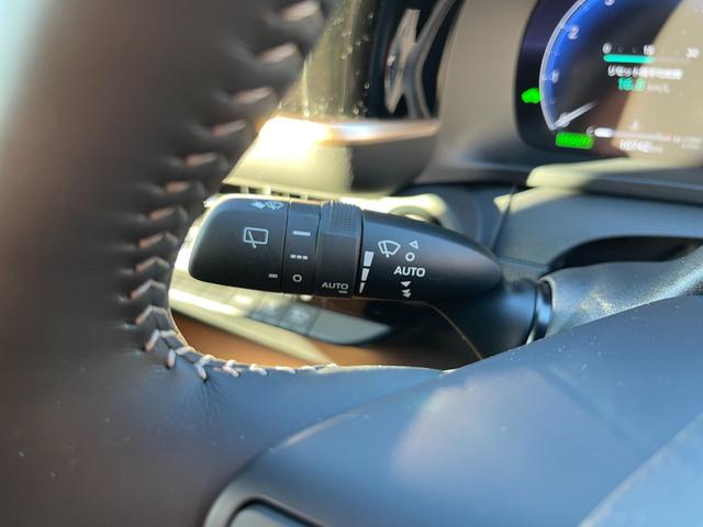 クラウンスポーツ Ｚ　Ｚ（５名）メーカー保証付き　ワンオーナー　禁煙車　セーフティセンス　ＢＳＭ　ソナー　純正ナビ　フルセグ　バックカメラ　全周囲カメラ　ＡＣ１００Ｖ　ＥＴＣ　置くだけ充電　シートエアコン　パワーバックドア（34枚目）