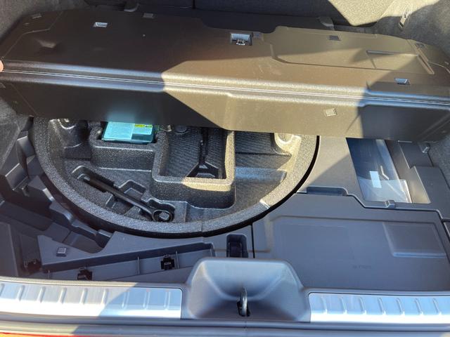 クラウンスポーツ Ｚ　Ｚ（５名）メーカー保証付き　ワンオーナー　禁煙車　セーフティセンス　ＢＳＭ　ソナー　純正ナビ　フルセグ　バックカメラ　全周囲カメラ　ＡＣ１００Ｖ　ＥＴＣ　置くだけ充電　シートエアコン　パワーバックドア（50枚目）