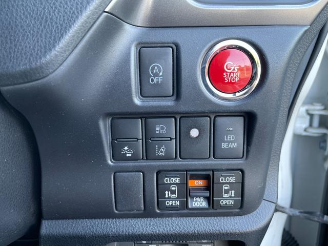 ノア Si G’s アップル保証1年付き ワンオーナー 禁煙車 セーフティセンス ドラレコ 純正ナビ フルセグ バックカメラ 後席モニター 両側パワースライドドア ETC Pスタート Aライト Fフォグ 純正18AW(37枚目)