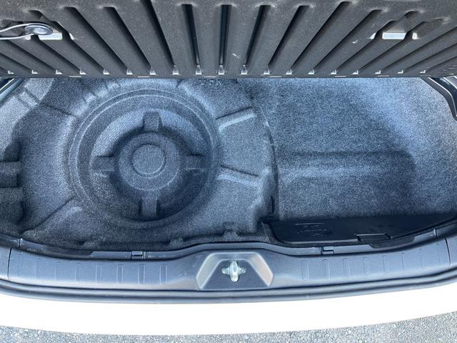 ノア Si G’s アップル保証1年付き ワンオーナー 禁煙車 セーフティセンス ドラレコ 純正ナビ フルセグ バックカメラ 後席モニター 両側パワースライドドア ETC Pスタート Aライト Fフォグ 純正18AW(55枚目)