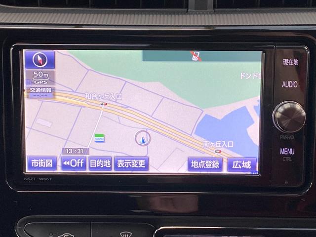 アクア Ｓ　純正ナビ　禁煙車　フルセグＴＶ　バックカメラ　クルコン　オートハイビーム　スマートキー　プッシュスタート　ＴＶキャンセラー　ＥＴＣ　プリクラッシュ　クリアランスソナー　社外アルミ　フロアマット（9枚目）