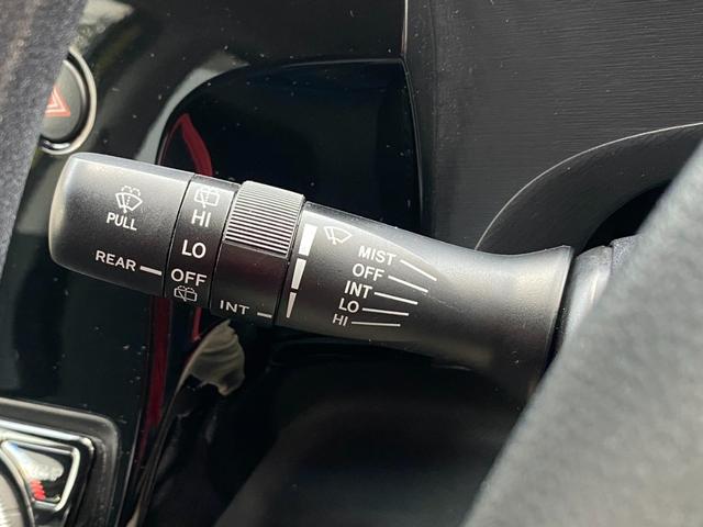 アクア Ｓ　純正ナビ　禁煙車　フルセグＴＶ　バックカメラ　クルコン　オートハイビーム　スマートキー　プッシュスタート　ＴＶキャンセラー　ＥＴＣ　プリクラッシュ　クリアランスソナー　社外アルミ　フロアマット（23枚目）