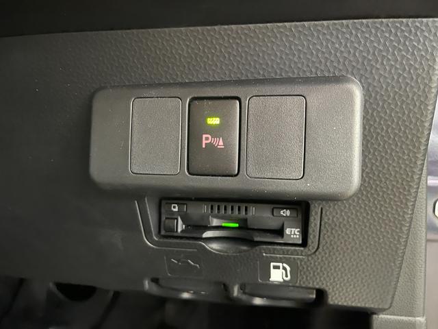 ルーミー カスタムＧ　アップル保証１年付き　ワンオーナー　禁煙車　セーフティセンス　ドラレコ　純正ナビ　フルセグ　バックカメラ　全周囲カメラ　シートヒーター　両側パワスラ　ＥＴＣ　クルコン　ステアリングＳＷ　Ａライト（16枚目）