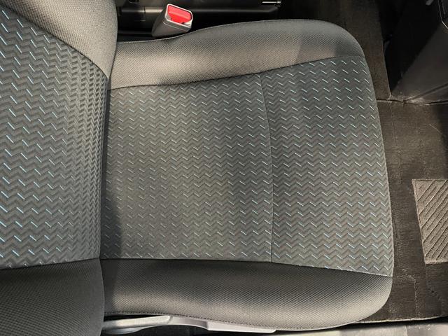 ルーミー カスタムＧ　アップル保証１年付き　ワンオーナー　禁煙車　セーフティセンス　ドラレコ　純正ナビ　フルセグ　バックカメラ　全周囲カメラ　シートヒーター　両側パワスラ　ＥＴＣ　クルコン　ステアリングＳＷ　Ａライト（42枚目）