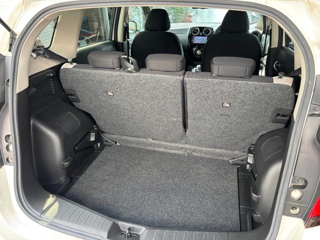 ノート ｅ－パワー　Ｘ　アップル１年保証付き　ユーザー直接買取車　禁煙車　ワンオーナー　純正メモリーナビ　フルセグＴＶ　アラウンドビューモニター　純正フルエアロ　デジタルインナーミラー　エマージェンシーブレーキ　ＥＴＣ（18枚目）
