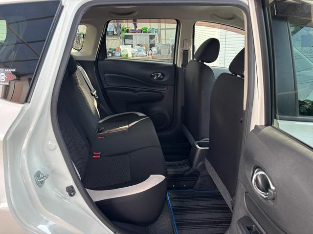 ノート ｅ－パワー　Ｘ　アップル１年保証付き　ユーザー直接買取車　禁煙車　ワンオーナー　純正メモリーナビ　フルセグＴＶ　アラウンドビューモニター　純正フルエアロ　デジタルインナーミラー　エマージェンシーブレーキ　ＥＴＣ（33枚目）