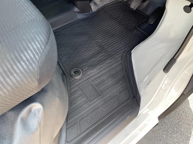 ハイゼットカーゴ ＤＸ　メーカー保証１年付き　禁煙車　社外ナビ　フルセグ　バックカメラ　スマートアシスト　ドラレコ　車内灯ＬＥＤ　ＥＴＣ　ハイルーフ　Ａストップ　キーレスキー（36枚目）