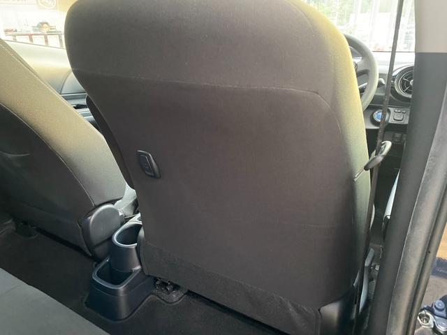 アクア Ｓ　ワンオーナー　禁煙車　純正ナビ　地デジＴＶ　バックカメラ　ＬＥＤヘッド　クリソナ　ＬＥＤフォグ　プリクラッシュ　パーキングサポート　オートハイビーム　スペアタイヤ　スマートキー　プッシュスタート（32枚目）