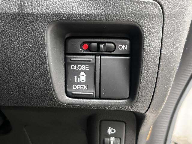 Ｎ－ＢＯＸ Ｇ・Ｌパッケージ　Ｇ－Ｌパッケージ　４ＷＤ　ワンオーナー車　純正ナビ　ワンセグＴＶ　バックカメラ　左側パワースライドドア　ビルトインＥＴＣ　シートヒーター　キーフリー　電動格納ミラー　４ＷＤ　純正ナビ　ワンセグＴＶ（17枚目）