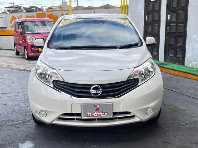 ノート Ｘ　ＤＩＧ－Ｓ　エマージェンシーブレーキ　純正ナビ　フルセグ　エマージェンシーブレーキ　純正ナビ　フルセグＴＶ　バックカメラ　アイドリングストップ　キーフリー　ＥＴＣ　エマージェンシーブレーキ　純正ナビ　フルセグＴＶ　バックカメラ　アイドリングＳ　キーフリー（8枚目）