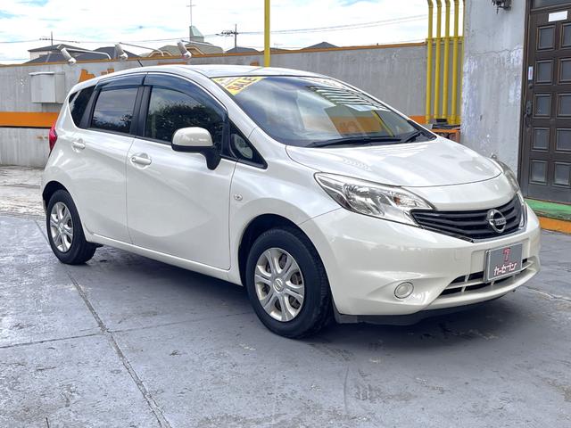 ノート Ｘ　ＤＩＧ－Ｓ　エマージェンシーブレーキ　純正ナビ　フルセグ　エマージェンシーブレーキ　純正ナビ　フルセグＴＶ　バックカメラ　アイドリングストップ　キーフリー　ＥＴＣ　エマージェンシーブレーキ　純正ナビ　フルセグＴＶ　バックカメラ　アイドリングＳ　キーフリー（9枚目）