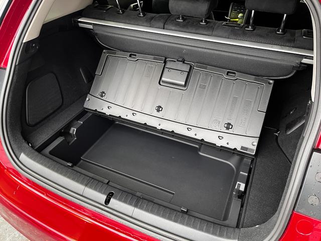 ＣＴ ＣＴ２００ｈ　バージョンＣ純正ナビフルセグＴＶバックカメラ　純正ナビ　フルセグＴＶ　バックカメラ　ビルトインＥＴＣ　クルーズコントロール　パドルシフト　シートヒーター　キーフリー　ＬＥＤライト　ウィンカードアミラー　純正ナビ　フルセグＴＶ　バックカメラ（53枚目）