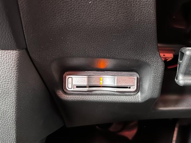 フィット 13G・Fパッケージ 純正ナビ ワンセグTV アイドリングS 純正ナビ ワンセグTV アイドリングストップ キーフリー ETC ヘッドライトレベライザー ウインカードアミラー 純正ナビ ワンセグTV アイドリングストップ キーフリー ETC ヘッドライトレベライ(16枚目)