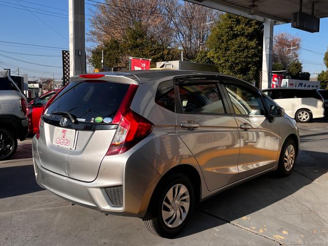 フィット 13G・Fパッケージ 純正ナビ ワンセグTV アイドリングS 純正ナビ ワンセグTV アイドリングストップ キーフリー ETC ヘッドライトレベライザー ウインカードアミラー 純正ナビ ワンセグTV アイドリングストップ キーフリー ETC ヘッドライトレベライ(76枚目)