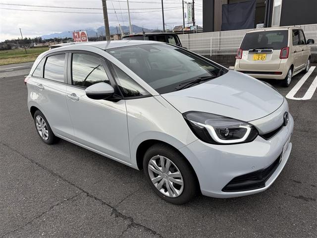 フィット ホーム　元当社試乗車　Ｒカメ　衝突被害軽減ブレーキ　ＬＥＤランプ　スマートキー　ワンオーナー　フルオートエアコン　ナビＴＶ　ＡＢＳ　パワーステアリング　クルーズコントロール　横滑り防止機能　禁煙車　整備記録簿（17枚目）
