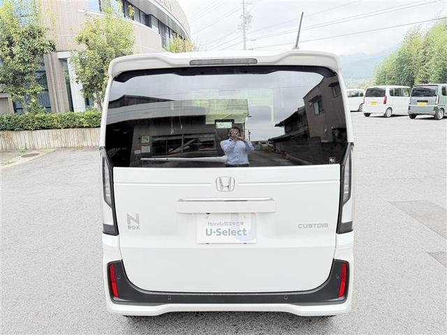 N-BOXカスタム ターボ 元当社試乗車 1オナ 衝突被害軽減 フロントカメラ サイドカメラ 禁煙 ベンチシート キーフリー Pセンサー ESC パワステ DVD再生 両席エアバック サイドエアバッグ ターボ車 スマキー Bカメ(14枚目)