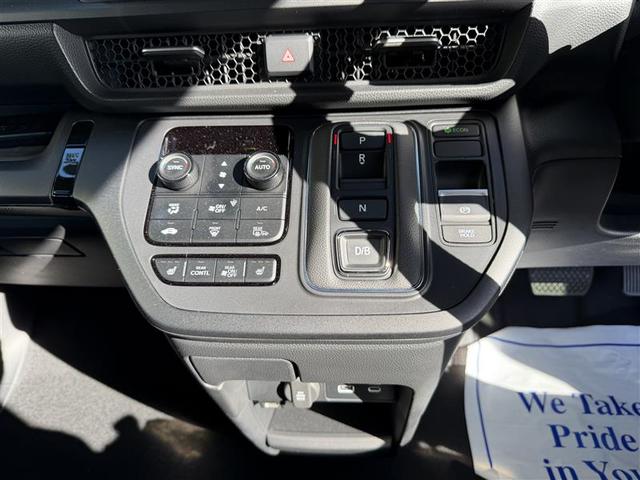 ステップワゴン e:HEVスパーダ 1オーナー フルオートエアコン ESC シートヒータ キーフリー LEDヘッドランプ ABS リアカメラ スマートキ クルーズコントロール サイドカーテンエアバック 禁煙 Pソナー(9枚目)