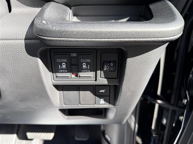 ステップワゴン e:HEVスパーダ 1オーナー フルオートエアコン ESC シートヒータ キーフリー LEDヘッドランプ ABS リアカメラ スマートキ クルーズコントロール サイドカーテンエアバック 禁煙 Pソナー(10枚目)