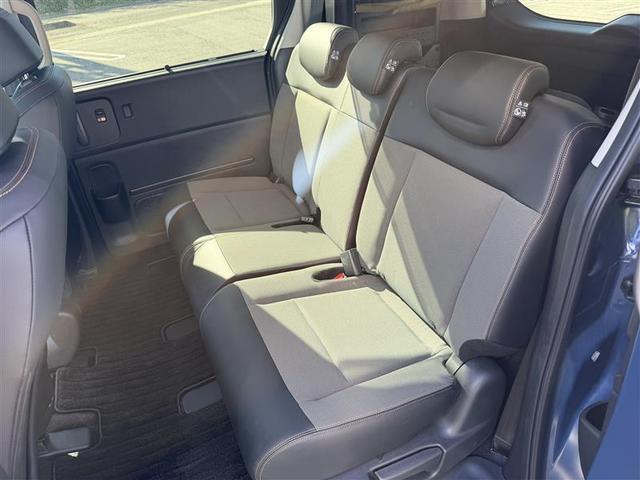 フリード e:HEVクロスター ワンオーナー ETC装備 Sヒーター 衝突軽減ブレーキシステム 禁煙車 オートエアコン バックモニター LEDライト パーキングセンサー スマートキー クルーズコントロール(7枚目)