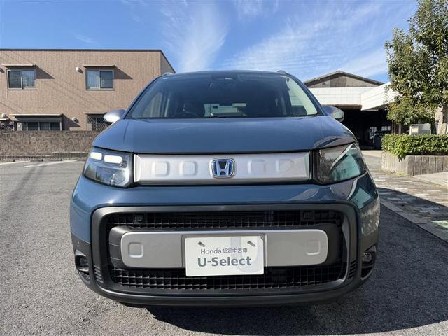 フリード e:HEVクロスター ワンオーナー ETC装備 Sヒーター 衝突軽減ブレーキシステム 禁煙車 オートエアコン バックモニター LEDライト パーキングセンサー スマートキー クルーズコントロール(12枚目)