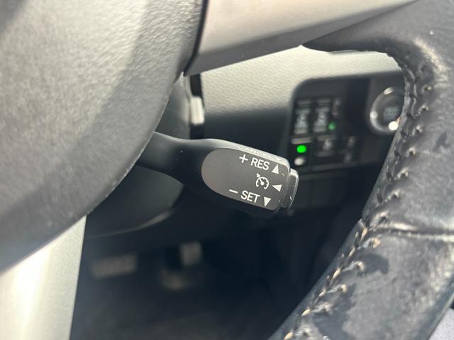 ルーミー カスタムＧ　Ｓ　９インチＳＤナビ／フルセグ／バックカメラ／Ｂｌｕｅｔｏｏｔｈ接続／ＳＤ＆ＤＶＤ再生／ブレーキサポート／レーンキーピング／クルーズコントロール／ＬＥＤヘッドライト／オートライト／前席シートヒーター（42枚目）