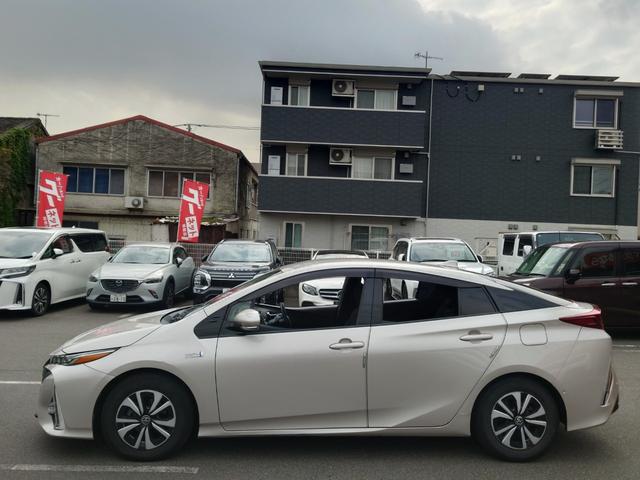 プリウスPHV A 充電ケーブルあり/11.6インチナビ/バックカメラ/ブレーキサポート/レーンキーピング/レーダークルーズコントロール/JBL/置くだけ充電/ステアリングヒーター/ブラインドスポットモニター(8枚目)