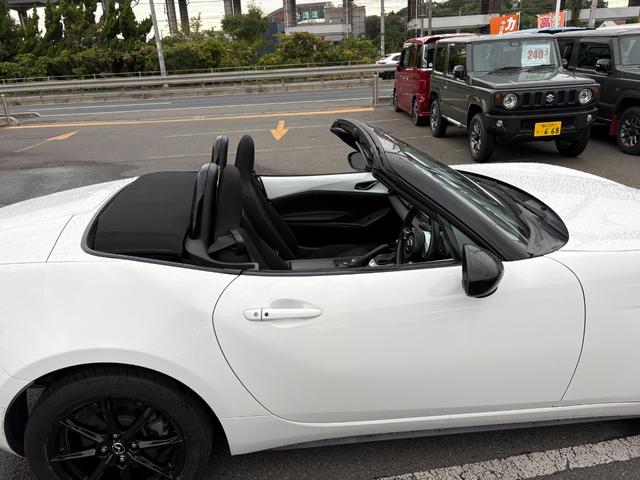 ロードスター Sスペシャルパッケージ マツダコネクトナビ/フルセグTV/Bluetooth/LEDヘッドライト/CD・DVD再生/オートライト/USB・AUX/ドライブレコーダー/ETC/レザーハンドル/パドルシフト/スマートキー(27枚目)
