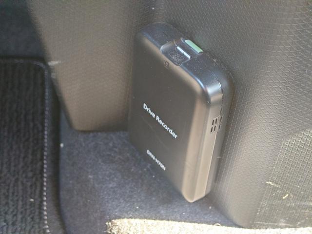 タント カスタムＸセレクション　両側電動スライドドア／７インチＳＤナビ／フルセグ／Ｂｌｕｅｔｏｏｔｈ＆ＵＳＢ接続／バックカメラ／ＥＴＣ／ブレーキサポート／レーンキーピング／前席シートヒーター／スマートキー２本／ワンオーナー（35枚目）