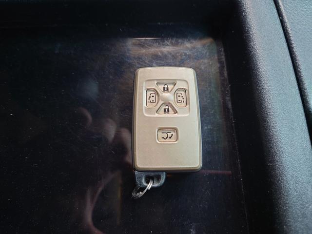 ヴェルファイア 2.4Z ゴールデンアイズII 両側電動スライドドア/パワーバックドア/10インチSDナビ/11.4インチフリップダウンモニター/AC100V電源/バックカメラ/Bluetooth接続/ETC/車高調ローダウン/社外20インチAW(53枚目)