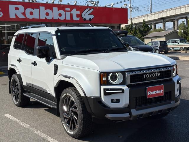 ランドクルーザー２５０ ＶＸ　モデリスタパーツ（フロントバンパーガード／フロントアンダーカバー／リアバンパーガーニッシュ／シグネチャーイルミ／オーバーフェンダー／２０インチＡＷ／インテリアイルミほか）／サンルーフ／黒レザー（5枚目）