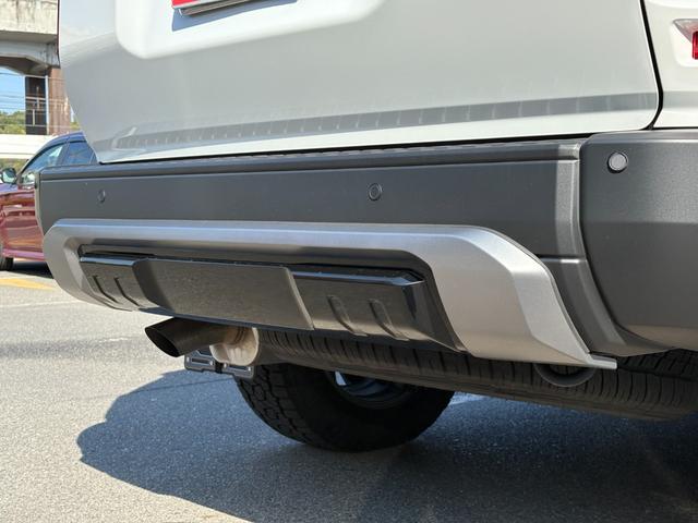 ランドクルーザー２５０ ＶＸ　モデリスタパーツ（フロントバンパーガード／フロントアンダーカバー／リアバンパーガーニッシュ／シグネチャーイルミ／オーバーフェンダー／２０インチＡＷ／インテリアイルミほか）／サンルーフ／黒レザー（24枚目）