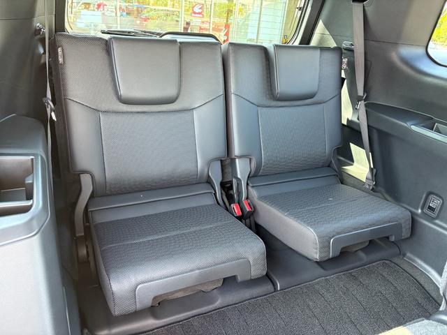 ランドクルーザー２５０ ＶＸ　モデリスタパーツ（フロントバンパーガード／フロントアンダーカバー／リアバンパーガーニッシュ／シグネチャーイルミ／オーバーフェンダー／２０インチＡＷ／インテリアイルミほか）／サンルーフ／黒レザー（36枚目）