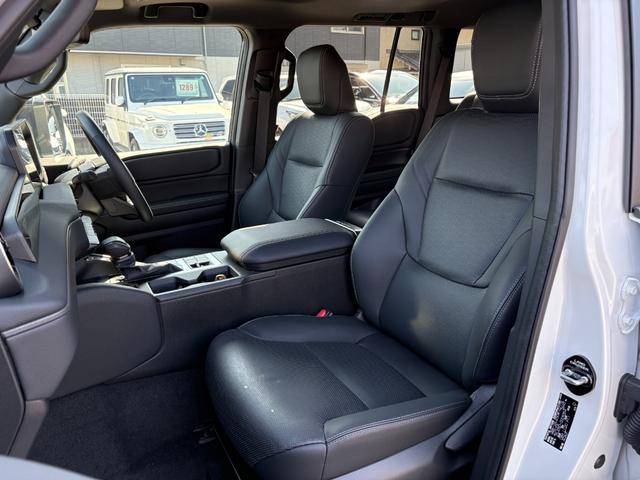 ランドクルーザー２５０ ＶＸ　モデリスタパーツ（フロントバンパーガード／フロントアンダーカバー／リアバンパーガーニッシュ／シグネチャーイルミ／オーバーフェンダー／２０インチＡＷ／インテリアイルミほか）／サンルーフ／黒レザー（38枚目）