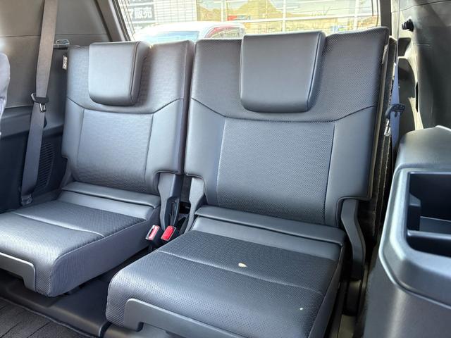 ランドクルーザー２５０ ＶＸ　モデリスタパーツ（フロントバンパーガード／フロントアンダーカバー／リアバンパーガーニッシュ／シグネチャーイルミ／オーバーフェンダー／２０インチＡＷ／インテリアイルミほか）／サンルーフ／黒レザー（41枚目）