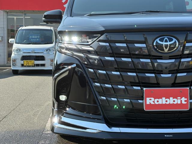 アルファードハイブリッド エグゼクティブラウンジ　モデリスタフルエアロ／ユニバーサルステップ／純正１９インチＡＷ／１４インチディスプレイオーディオＰｌｕｓ／コネクティッドナビ／フルセグＴＶ／全方位カメラ／パンテーラセキュリティ／ＪＢＬサウンド（11枚目）