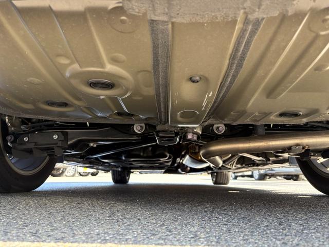 アルファードハイブリッド エグゼクティブラウンジ　モデリスタフルエアロ／ユニバーサルステップ／純正１９インチＡＷ／１４インチディスプレイオーディオＰｌｕｓ／コネクティッドナビ／フルセグＴＶ／全方位カメラ／パンテーラセキュリティ／ＪＢＬサウンド（25枚目）