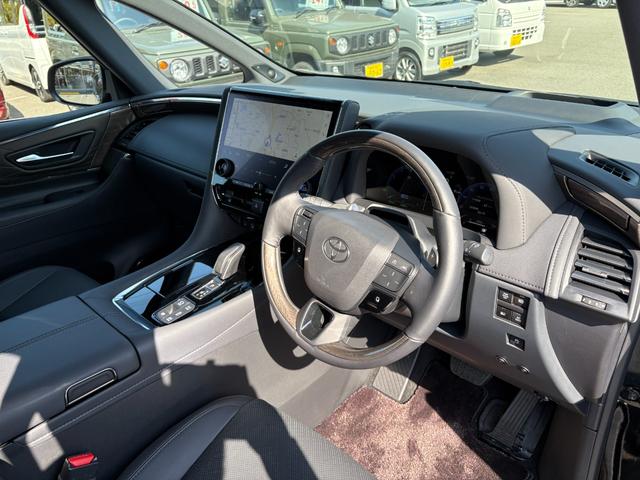アルファードハイブリッド エグゼクティブラウンジ　モデリスタフルエアロ／ユニバーサルステップ／純正１９インチＡＷ／１４インチディスプレイオーディオＰｌｕｓ／コネクティッドナビ／フルセグＴＶ／全方位カメラ／パンテーラセキュリティ／ＪＢＬサウンド（26枚目）
